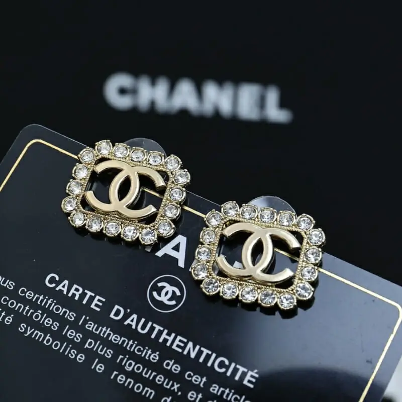 chanel boucles doreilles pour femme s_12517731